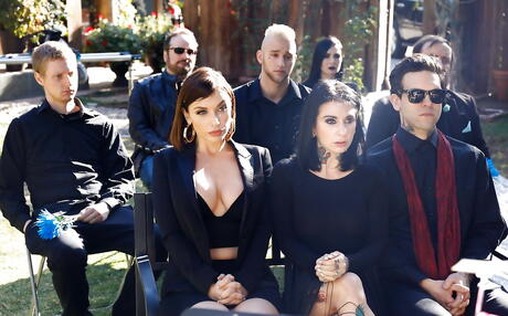 Curious canadian dark-haired Marley Brinx fucked after sucking huge rod outside